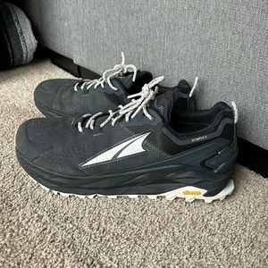 LIKE NEW MEN'S OLYMPUS 5 HIKE LOW GTX | 12.5